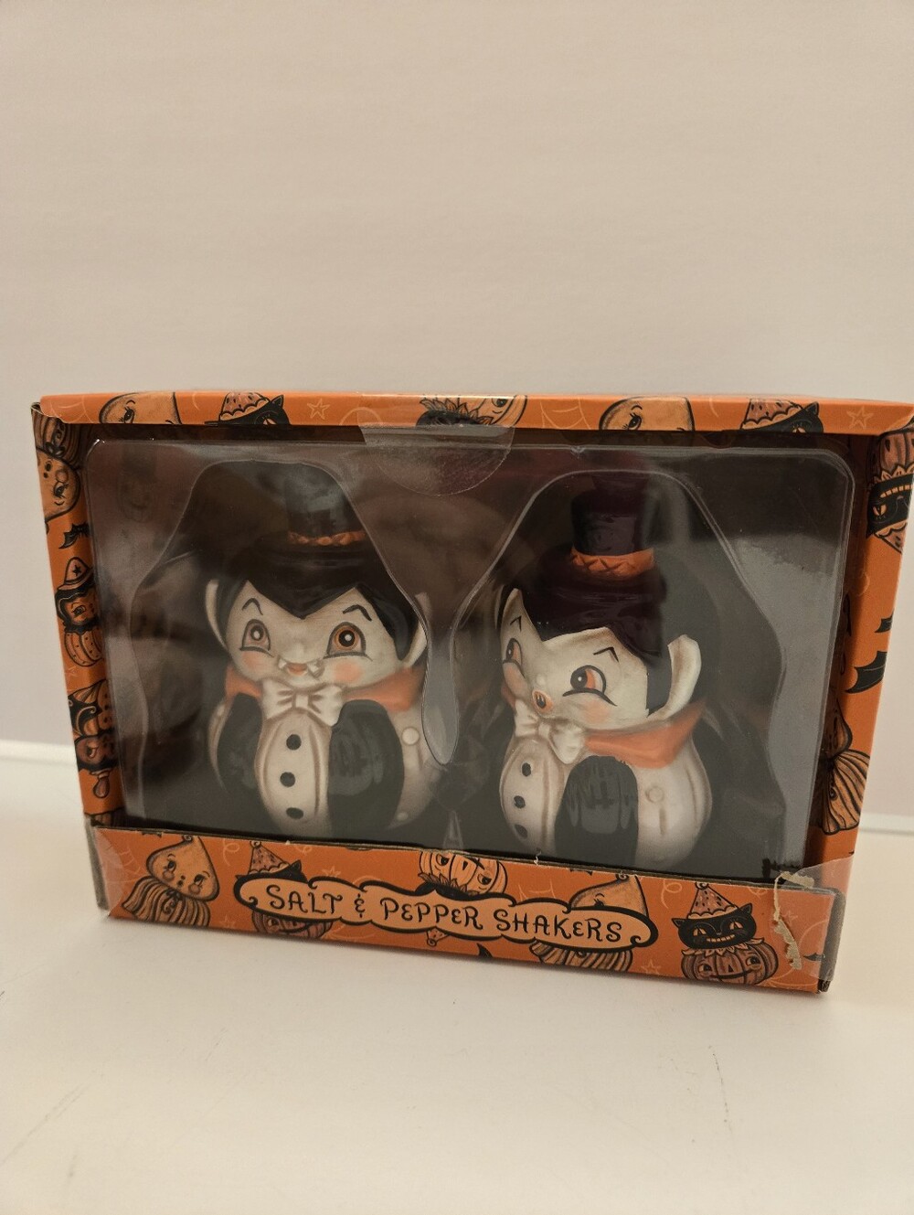 Johanna Parker Vintage-Style Vampire Halloween Salt & Pepper Shaker Set